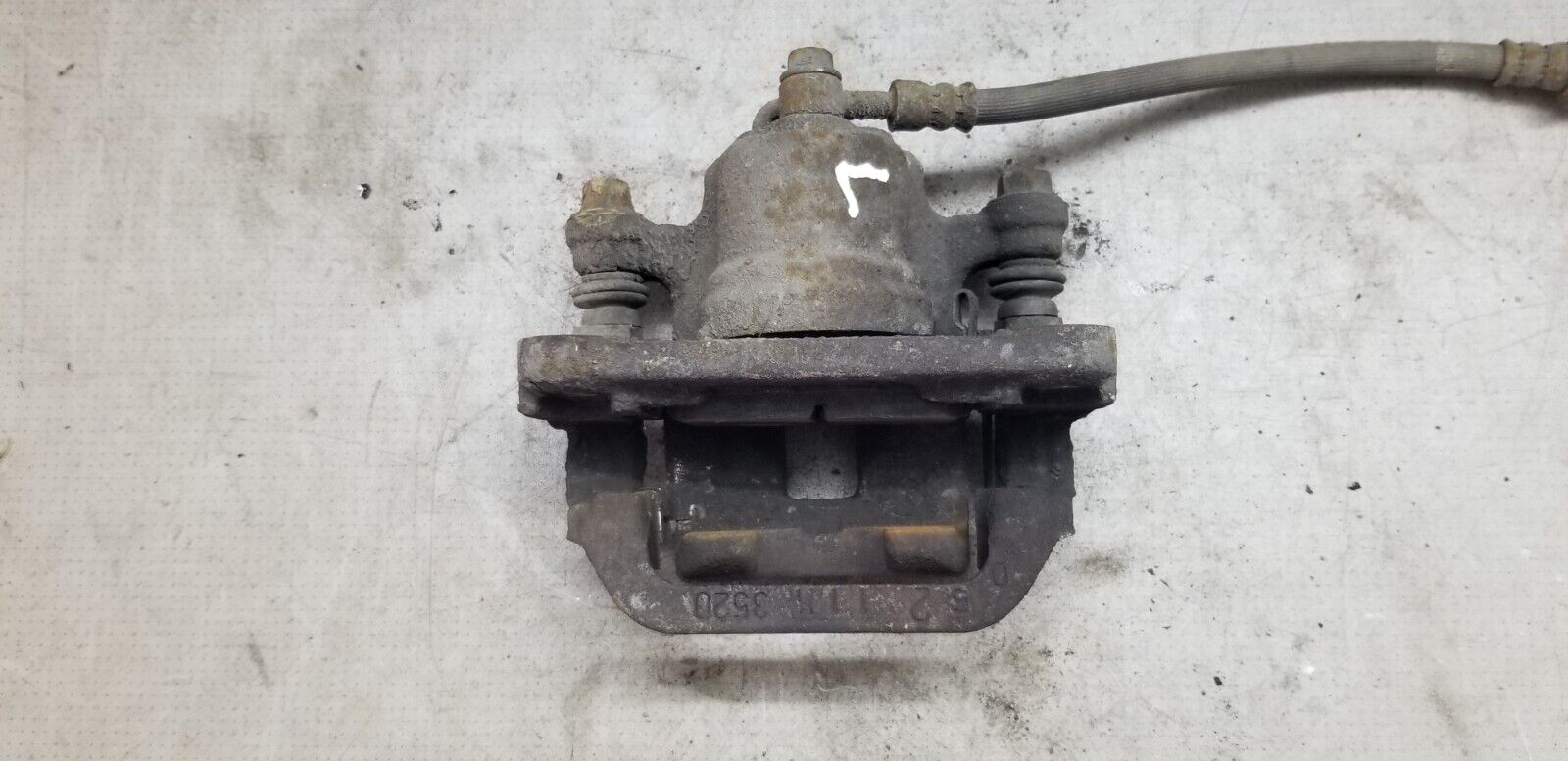 Nissan Qashqai 1.5 DCI J10 Left Side Rear Brake Caliper 2011 - Image 4