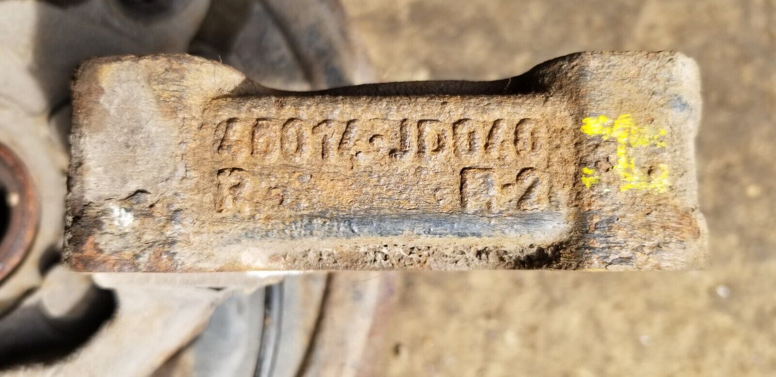 Nissan Qashqai 1.5 Diesel Front Driver Right Wheel Hub 40014-JD040 |O - Image 3