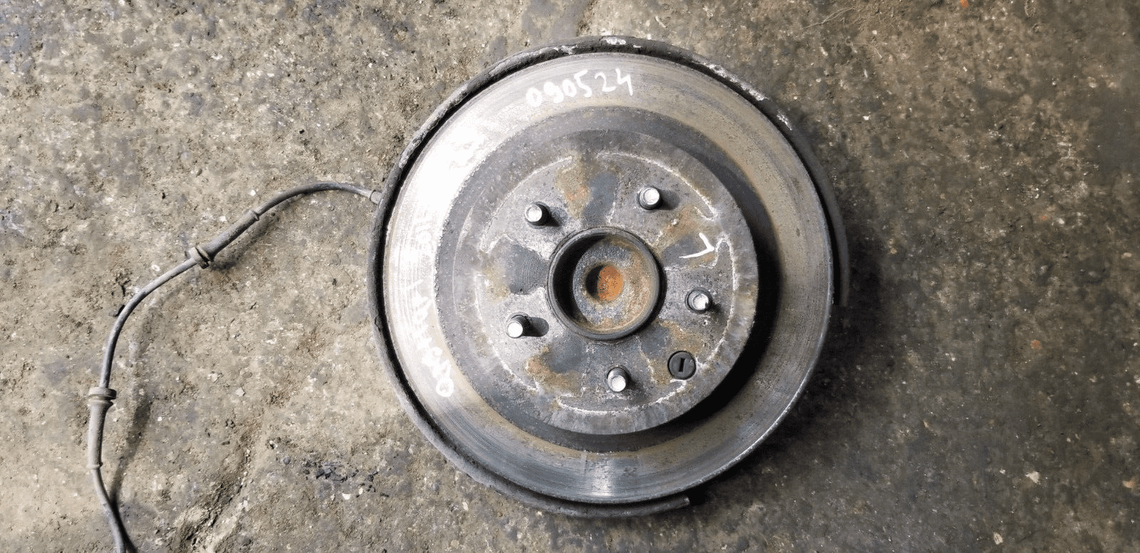 Left rear wheel hub for Nissan Qashqai 2011 J10 model