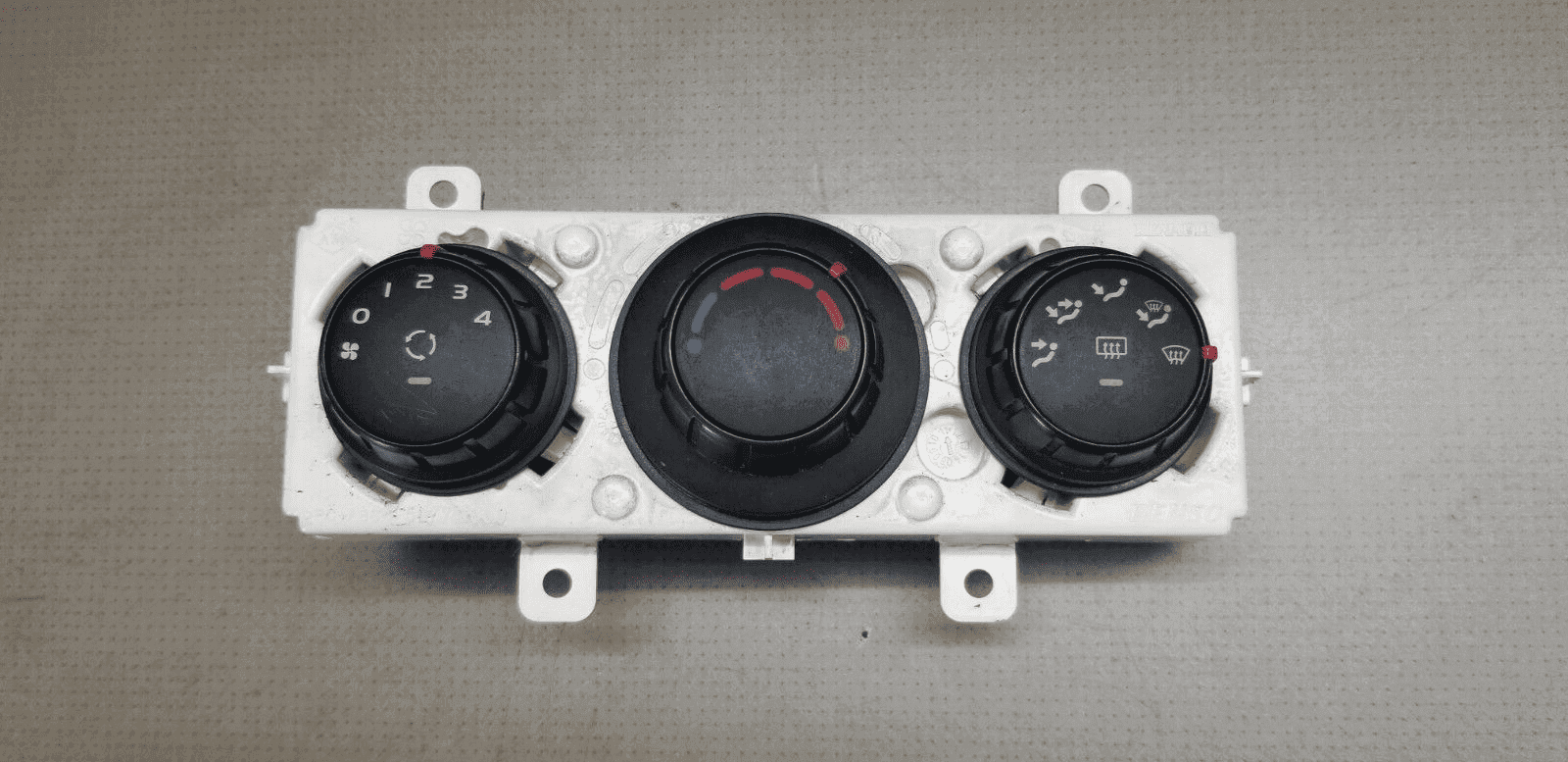 RENAULT MASTER CLIMATE CONTROL PANEL 275700007R 2.3L DIESEL MANUAL FWD 2015