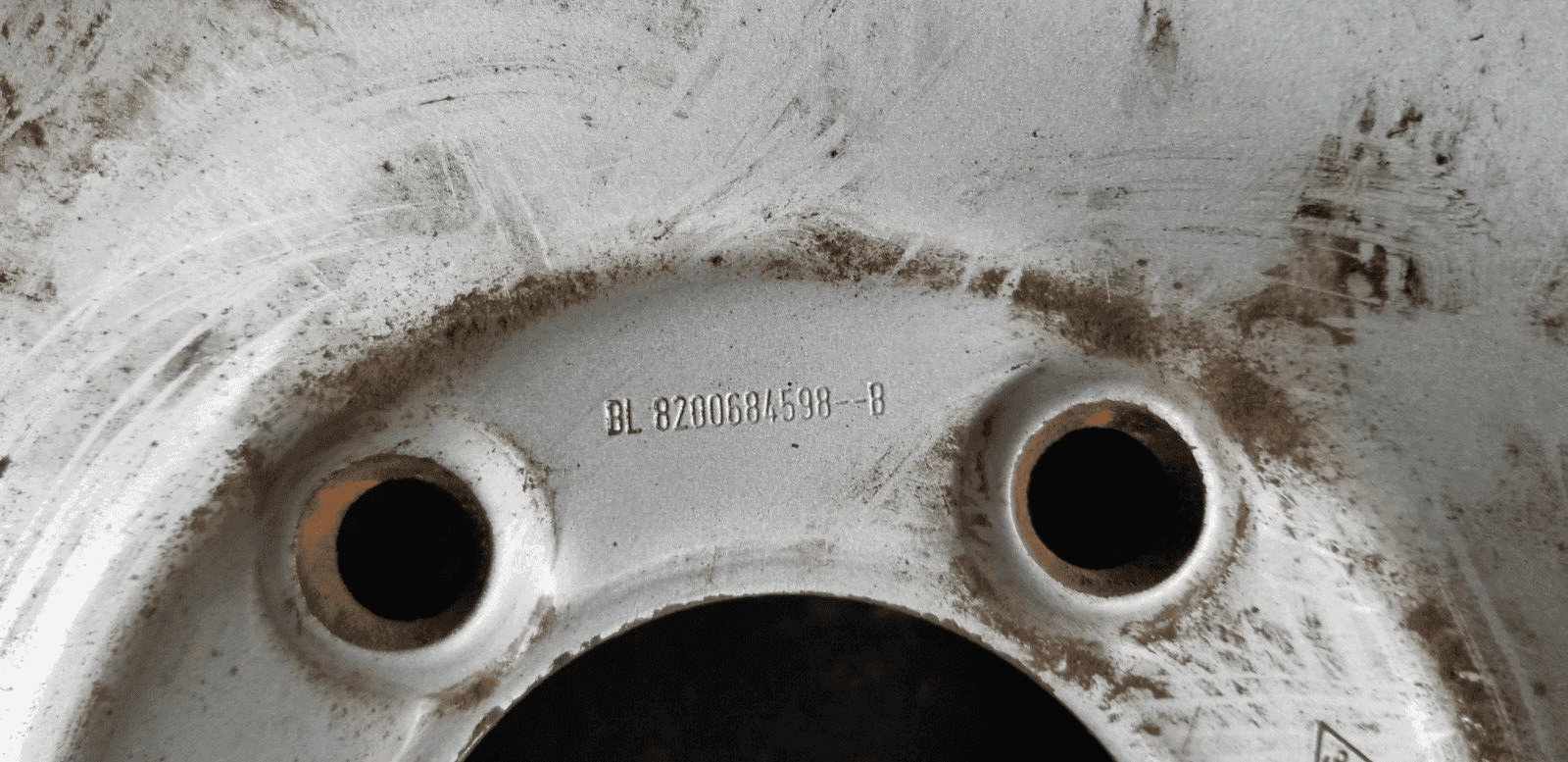 Renault Master / Vauxhall Movano MK3 16" Steel Wheel And Tyre 215/65R16C |O - Image 3