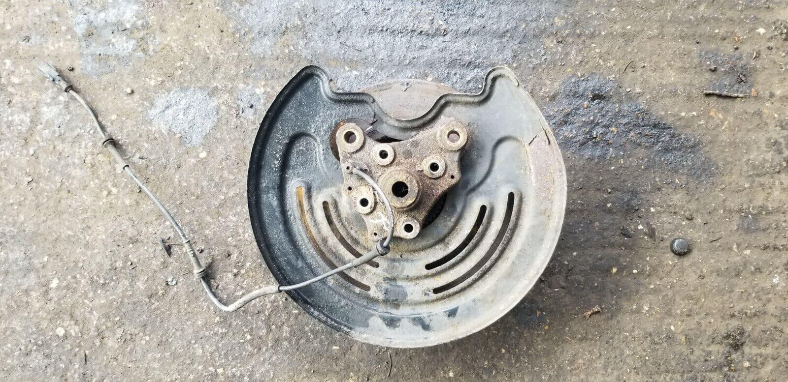 Renault Trafic 2016 Wheel Bearing Hub Rear Driver Side |O - Image 3