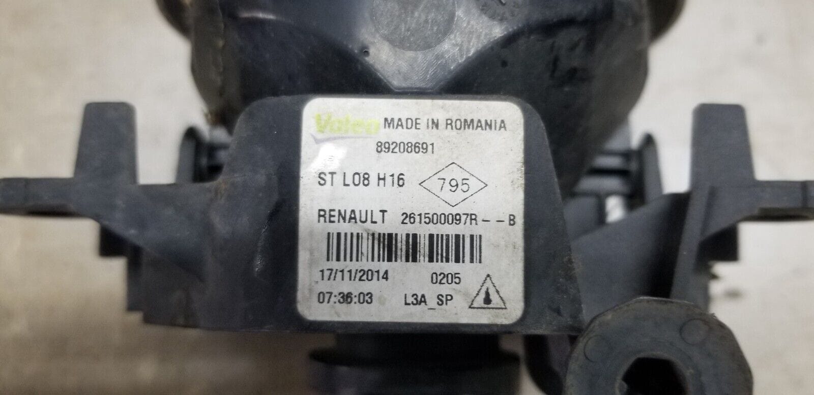 RENAULT TRAFIC MK3 2014-2019 FOG LIGHT FRONT PASSENGER SIDE 261500097R - Image 4