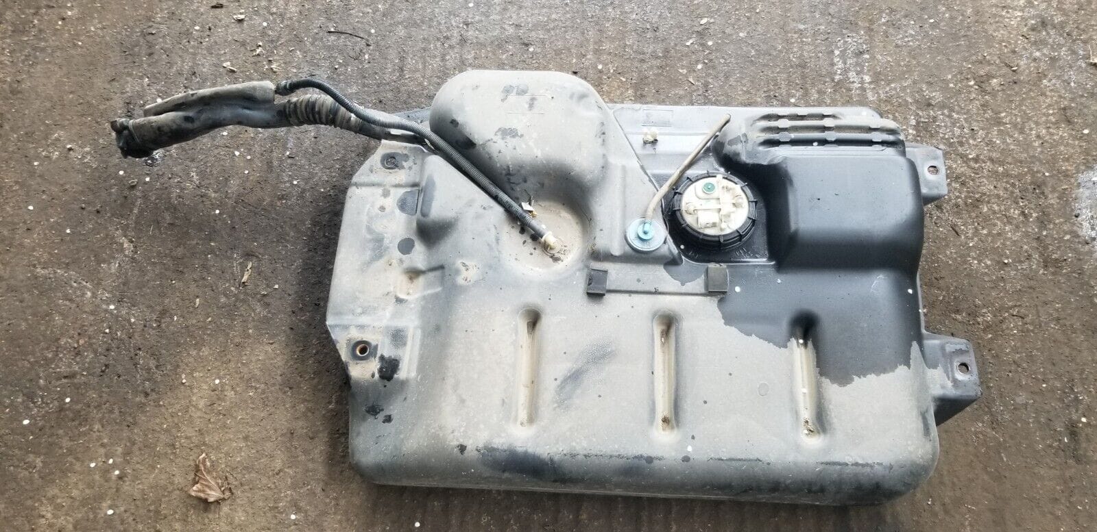 Renault Trafic Vivaro 2014 Fuel Tank Diesel 8200585808 |O