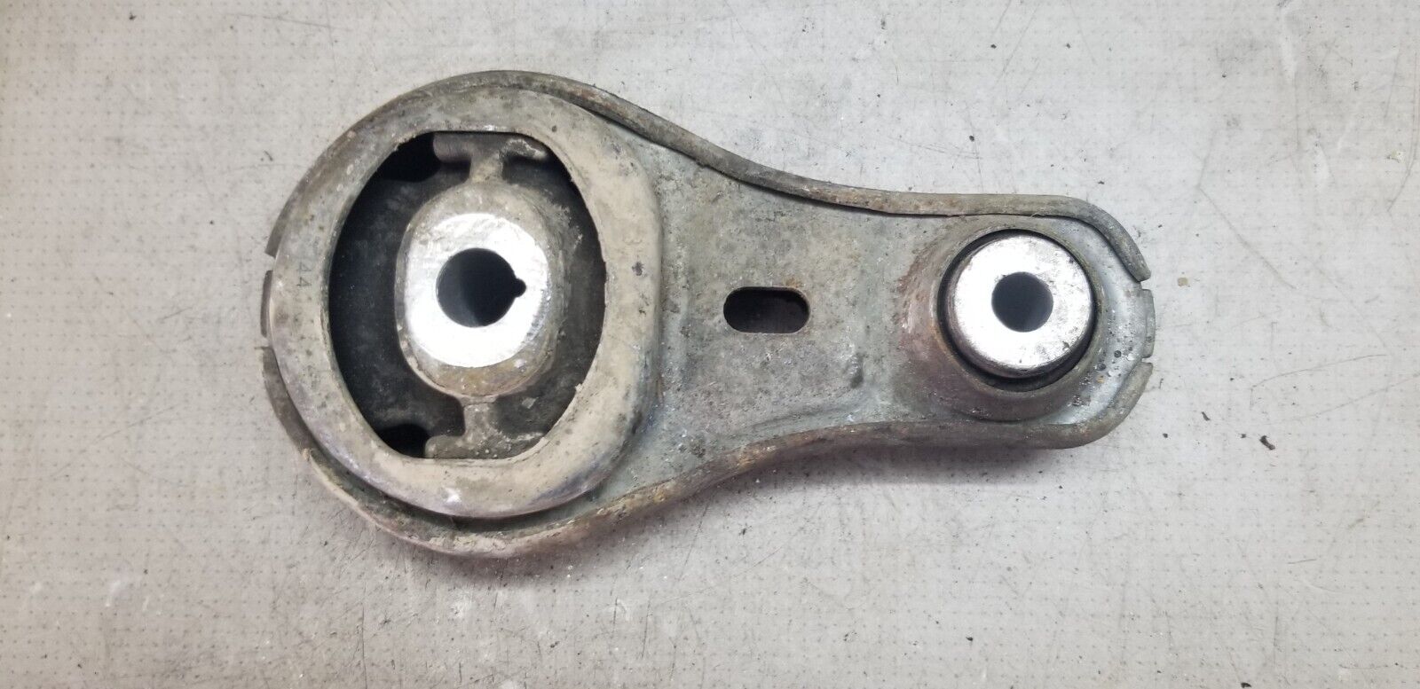 RENAULT TRAFIC VIVARO LOWER TORQUE CONTROL ENGINE MOUNT 1.6 D 93860700 2016 - Image 3