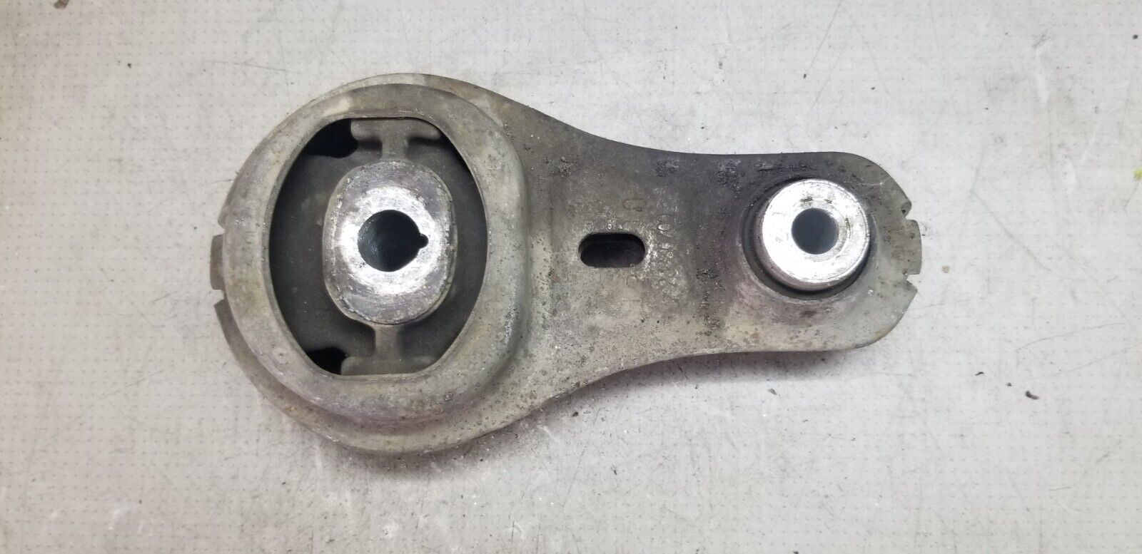 RENAULT TRAFIC VIVARO LOWER TORQUE CONTROL ENGINE MOUNT 1.6 D 93860700 2016