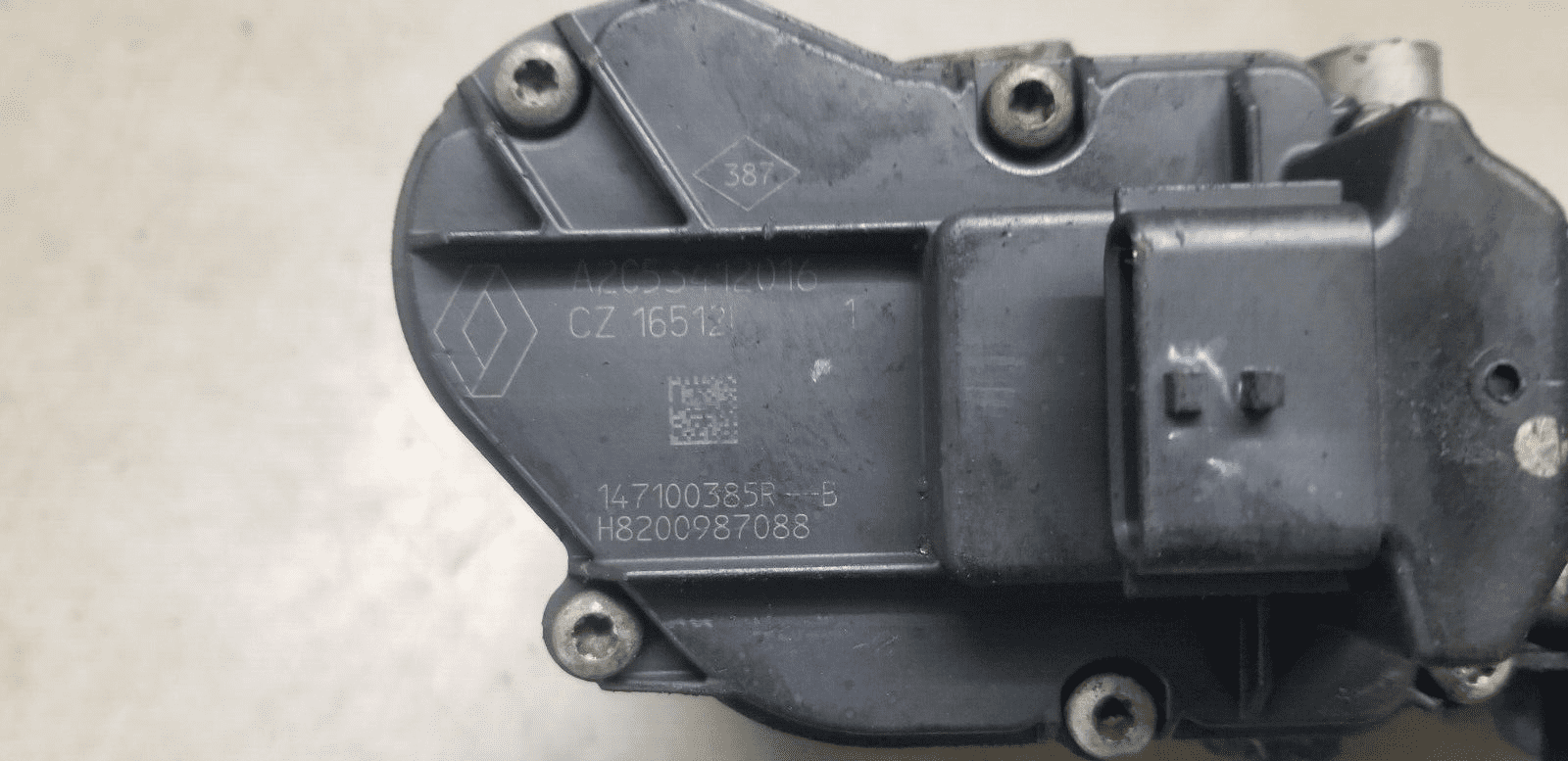 Renault Trafic Vivaro Primastar 2.0 M9R EGR Valve 2007 – 2014 147100385R - Image 4