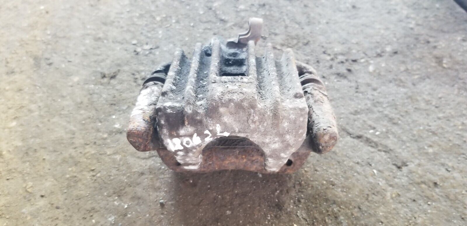 Skoda Rapid 1.6 Diesel 2016 Rear Left Side Brake Caliper |O - Image 3