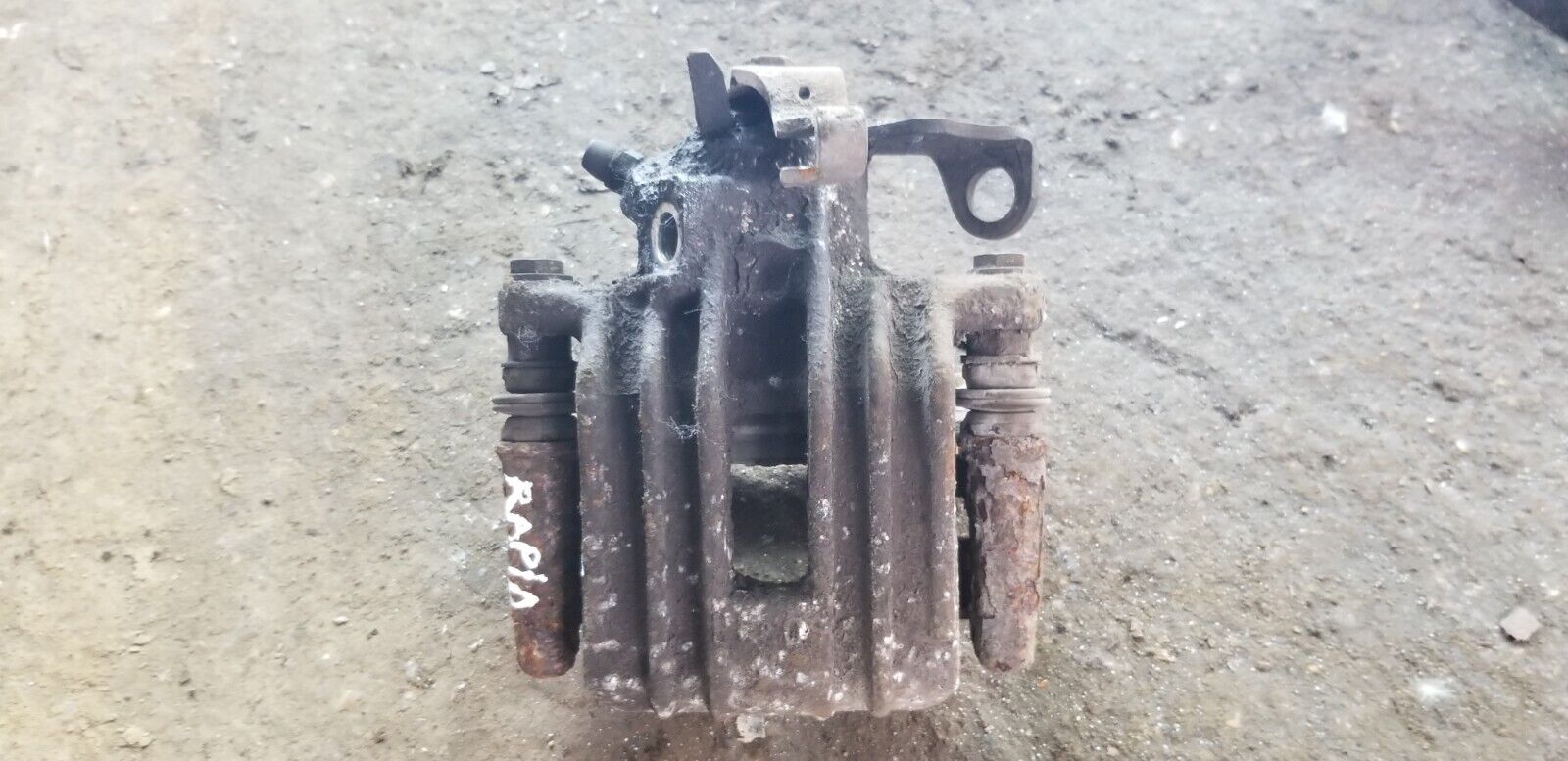 Skoda Rapid 1.6 Diesel 2016 Rear Left Side Brake Caliper |O