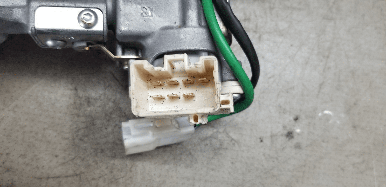 Toyota Landcruiser J12 Ignition barrel and 1 key 2003 - 2009 45020-35-12 - Image 5