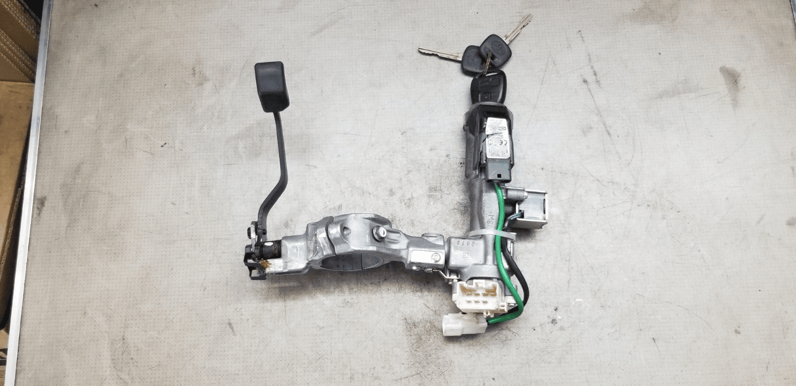 Toyota Landcruiser J12 Ignition barrel and 1 key 2003 - 2009 45020-35-12