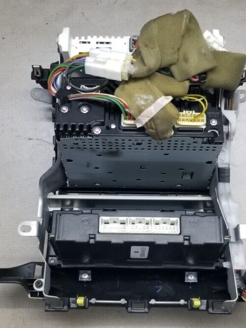 Toyota RAV4 Mk2 CD MP3 Player Head Unit Rear