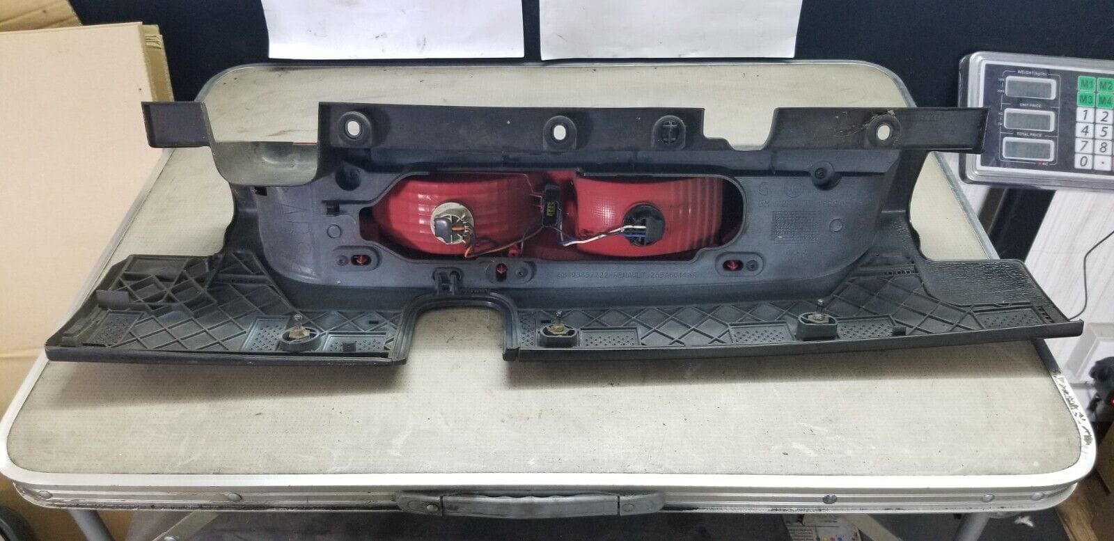 VAUXHALL VIVARO 2014 TAILLIGHT LEFT SIDE 93857722 - Image 5