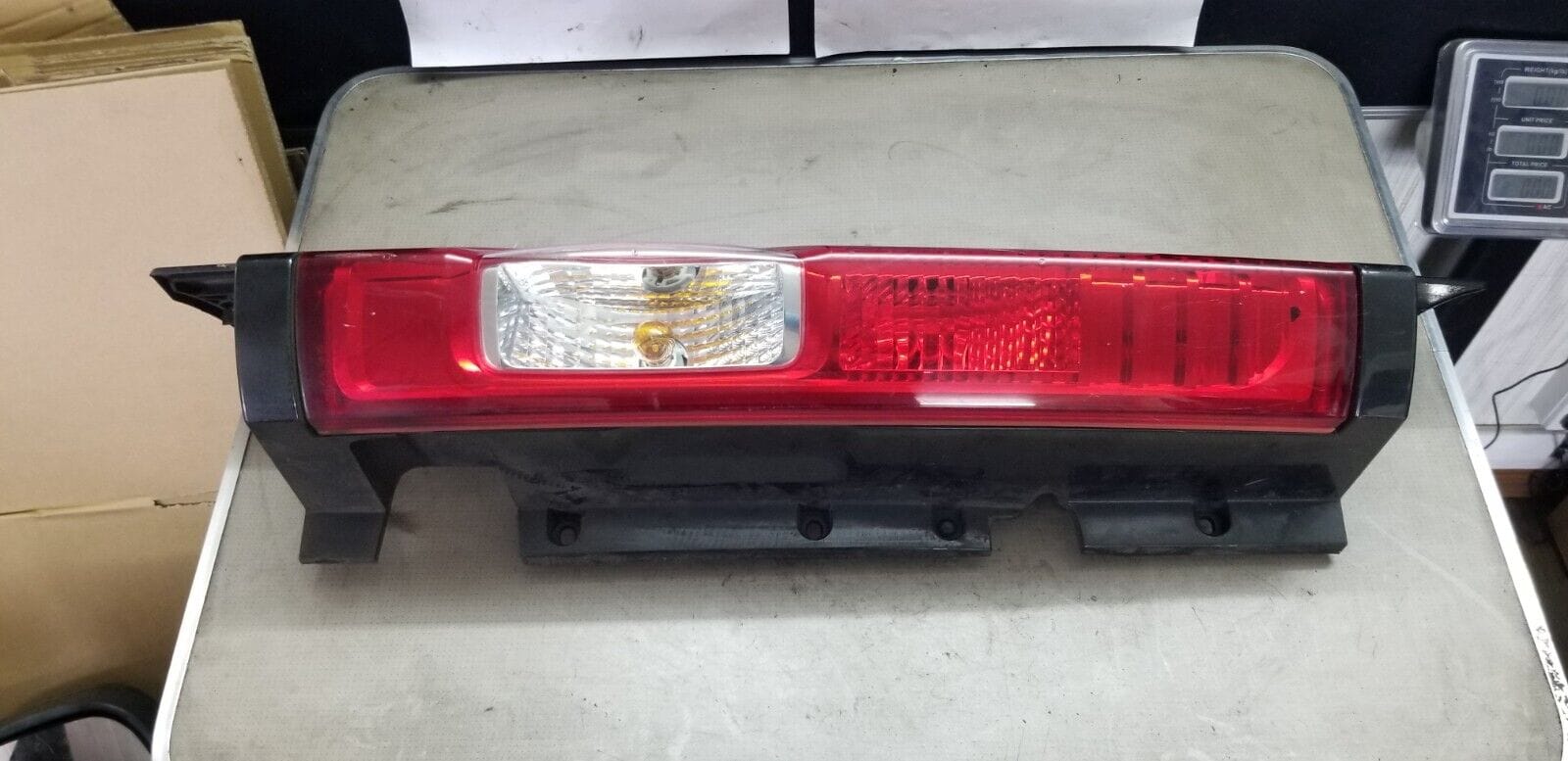VAUXHALL VIVARO 2014 TAILLIGHT LEFT SIDE 93857722