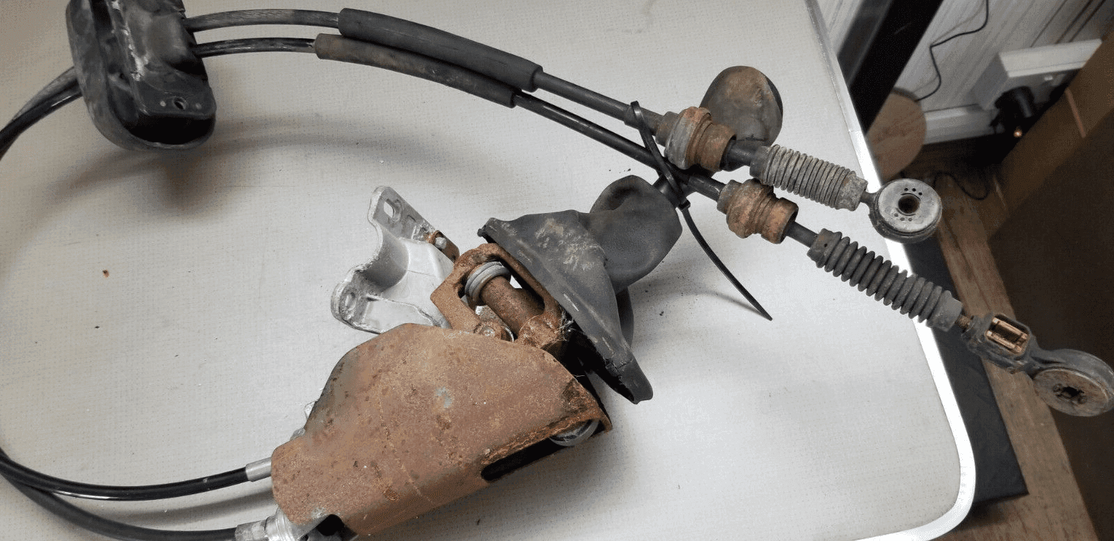 Vauxhall Vivaro 2.0 6 Speed Manual Gear Linkage Cables 9612672E - Image 4