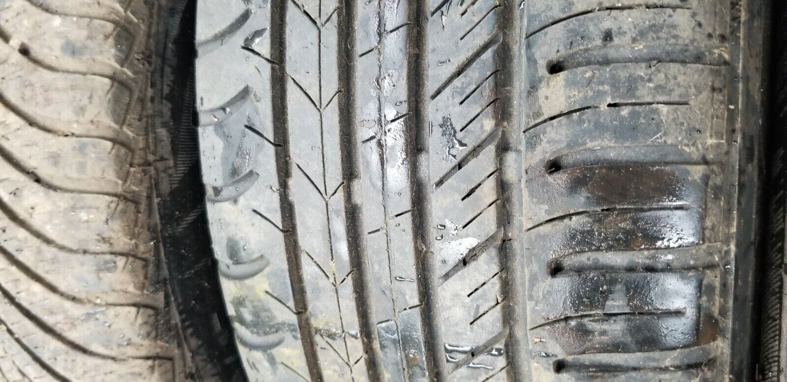 Volkswagen Alloy Wheels and Tyres 205 55 16 Et 50 - Image 14