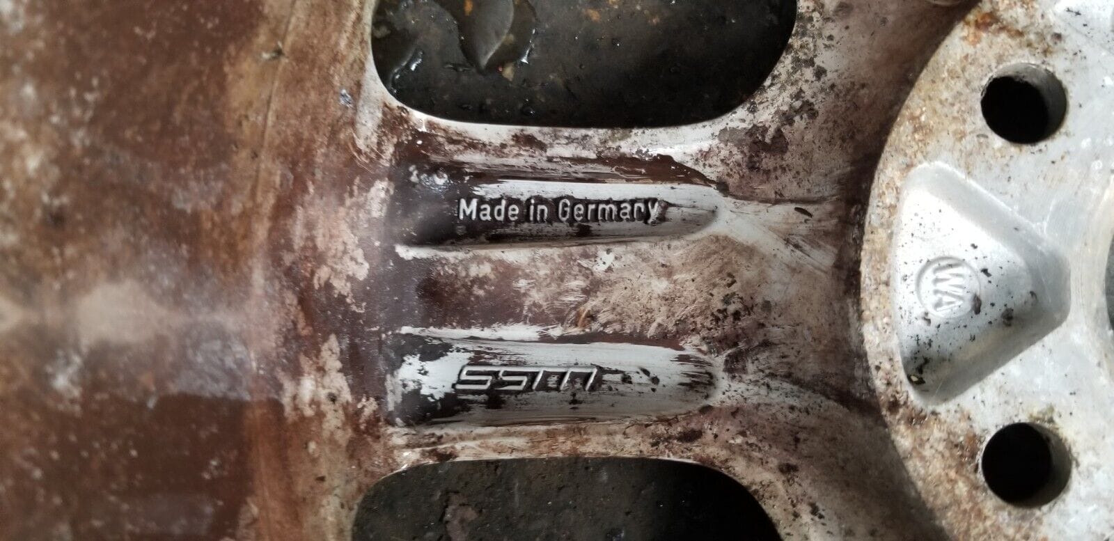 Volkswagen Alloy Wheels and Tyres 205 55 16 Et 50 - Image 17