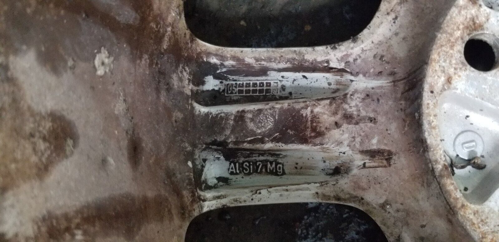 Volkswagen Alloy Wheels and Tyres 205 55 16 Et 50 - Image 18