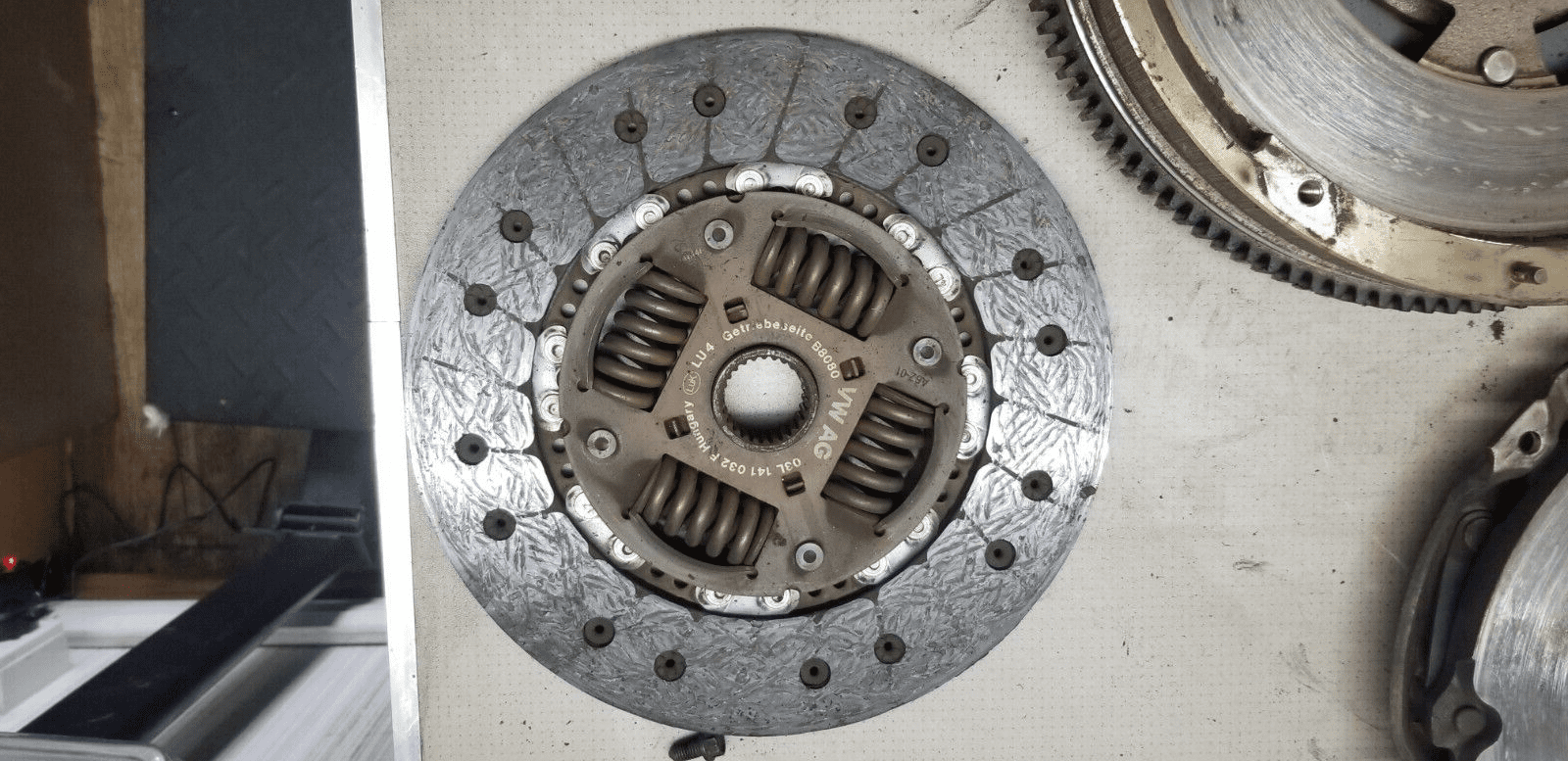 Volkswagen Crafter 2.0 6 Speed Manual Dual Mass Clutch And Flywheel Kit 2015 |O - Image 4