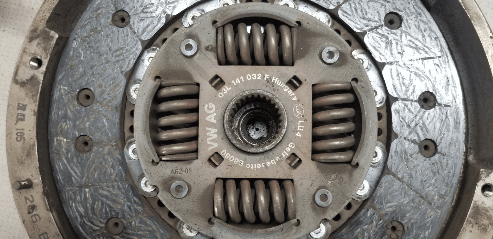 Volkswagen Crafter 2.0 6 Speed Manual Dual Mass Clutch And Flywheel Kit 2015 |O - Image 9