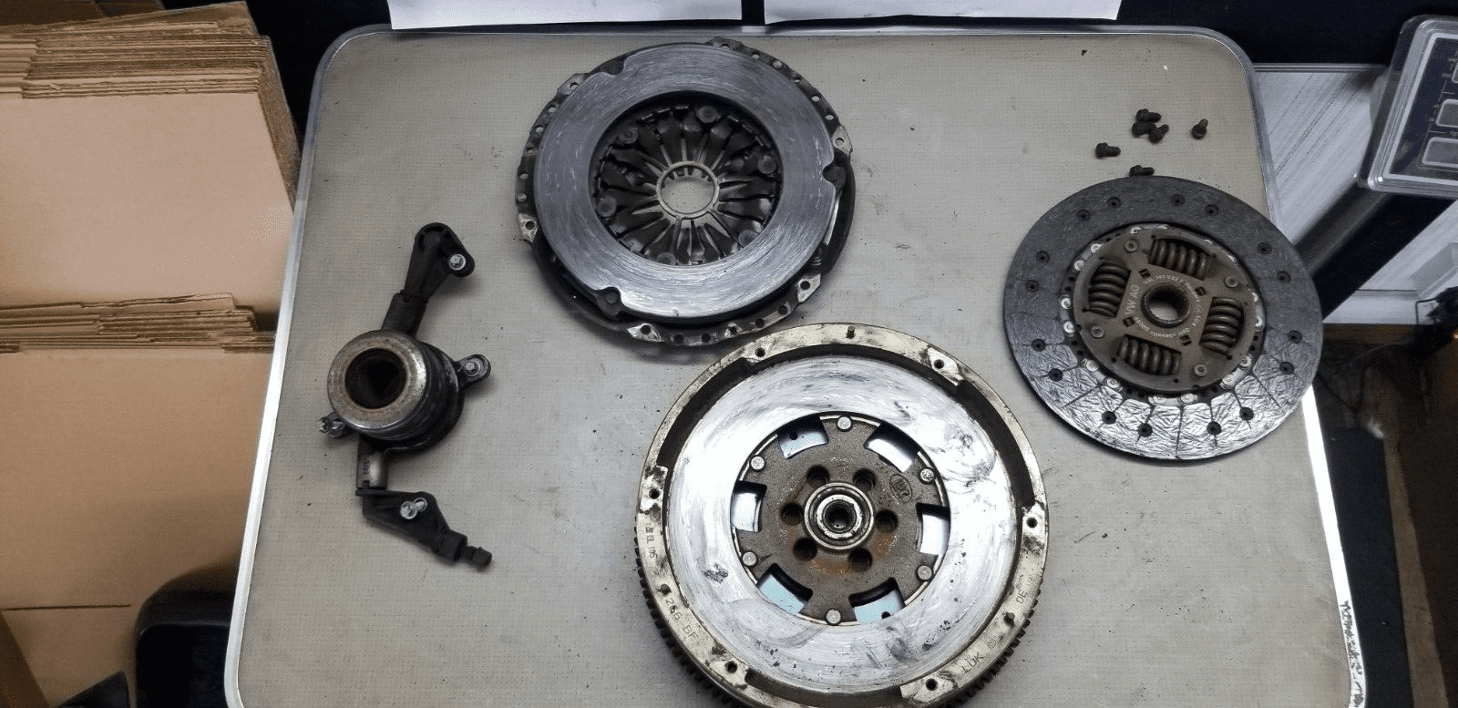 Volkswagen Crafter 2.0 6 Speed Manual Dual Mass Clutch And Flywheel Kit 2015 |O