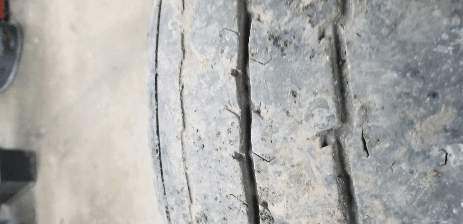 Volkswagen Crafter / Mercedes Sprinter Wheel And Tyre 235/65/R16C |O - Image 10