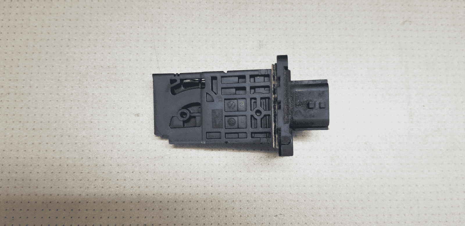 Vivaro, Ford 1.6 TDCi Mass Air Flow Meter Sensor Diesel - Image 3