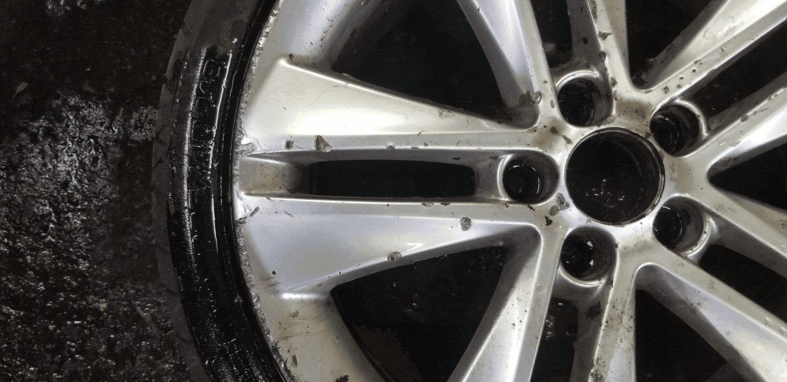 Vauxhall Astra 18 Inch Alloy Wheel and Tyres 40 R18 18X7.5 - Image 4