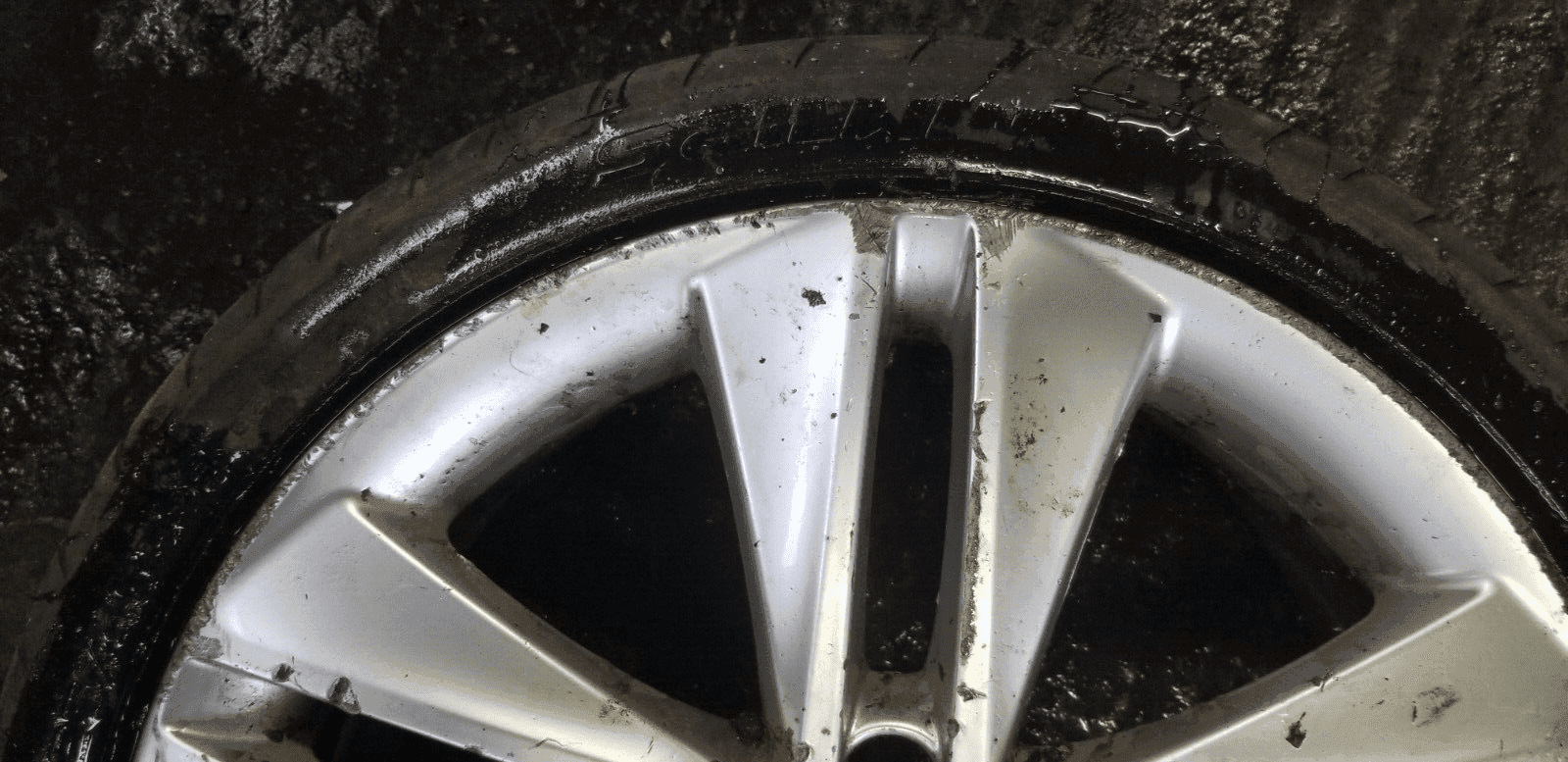 Vauxhall Astra 18 Inch Alloy Wheel and Tyres 40 R18 18X7.5 - Image 7