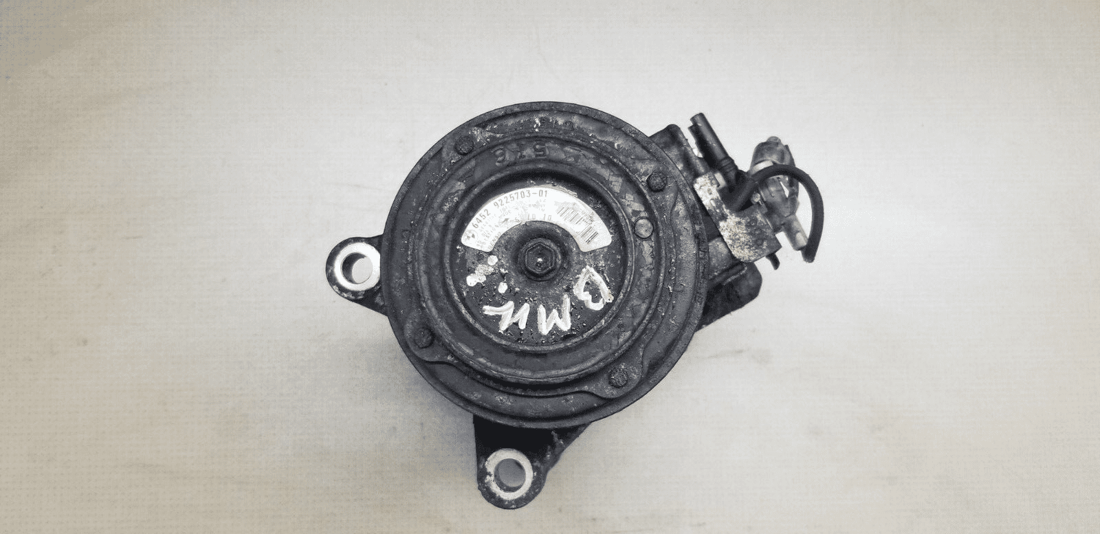 2010 BMW 5 SERIES F11 A/C AIR CON COMPRESSOR/PUMP 6452 9225703 01 - Image 4