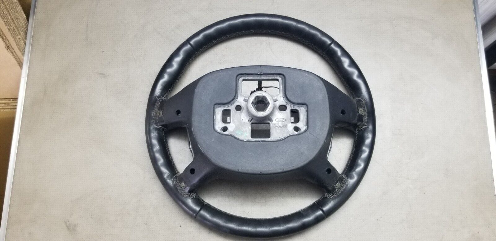 2011 Ford Galaxy Steering Wheel Am2T-14K147-Ea - Image 12