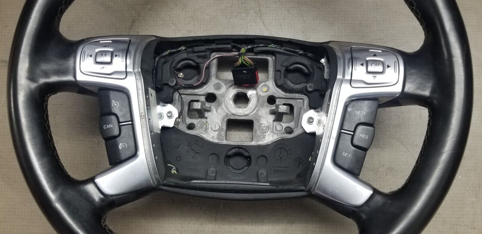 2011 Ford Galaxy Steering Wheel Am2T-14K147-Ea - Image 8