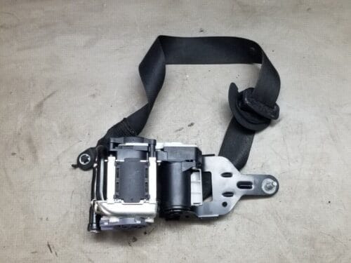 2011 MERCEDES C CLASS W204 FRONT DRIVER SIDE SEATBELT A2048602286