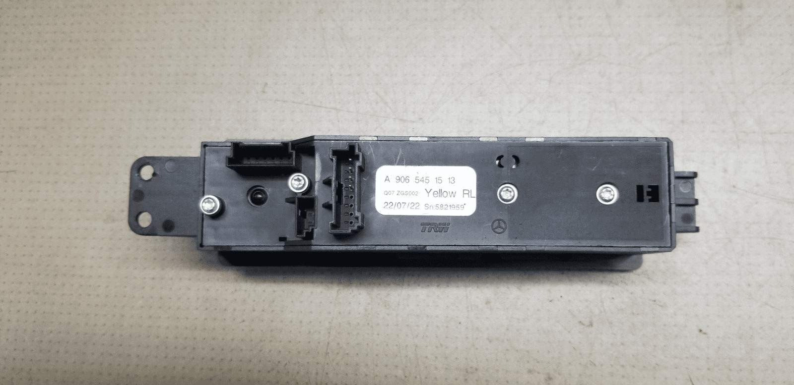 2014 MERCEDES BENZ SPRINTER WINDOW SWITCH A9065451513 - Image 4