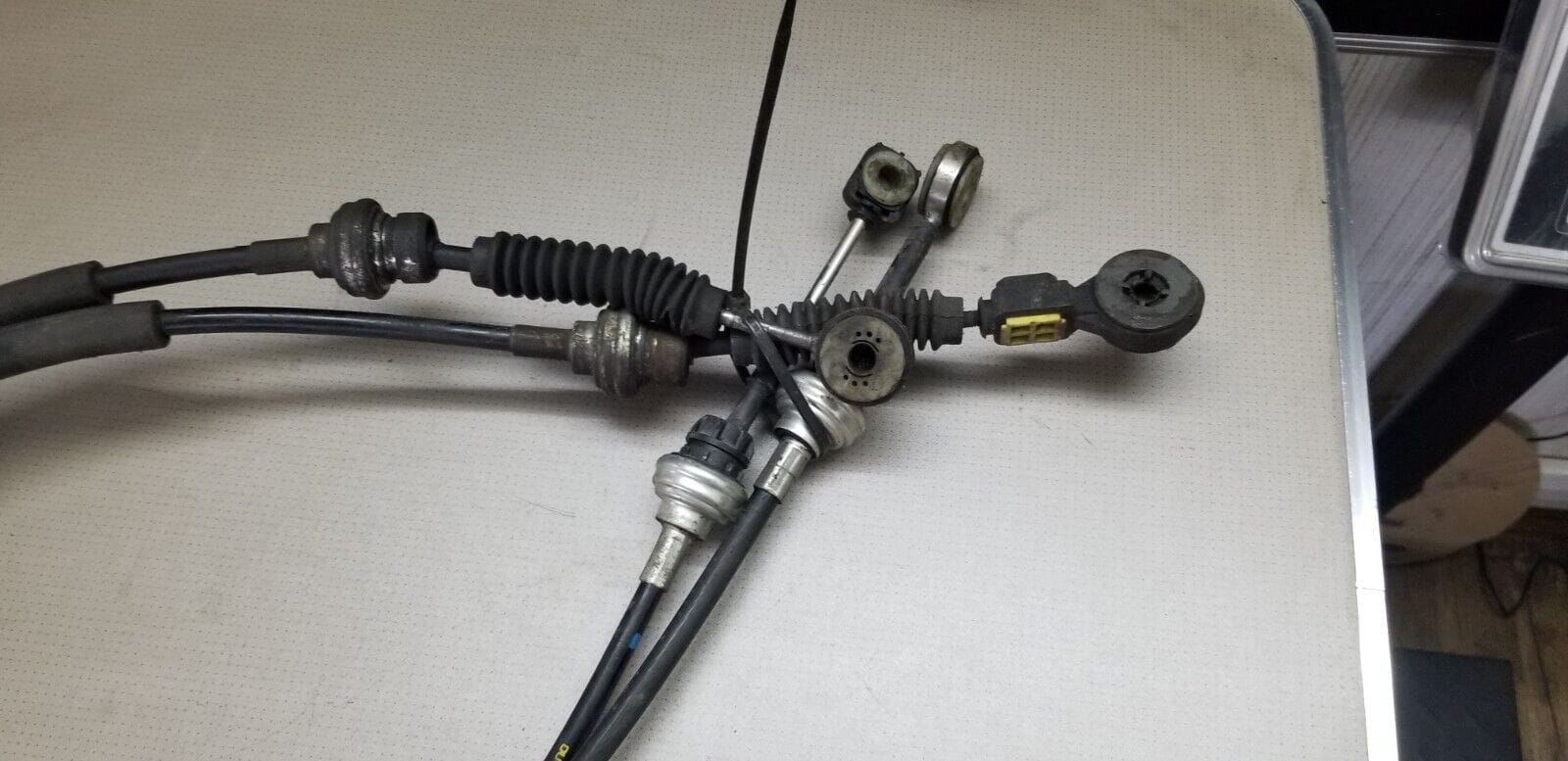 2014 VAUXHALL VIVARO TRAFIC 2.0 CDTI 6 SPEED MANUAL GEAR LINKAGE CABLES 9612672E - Image 3