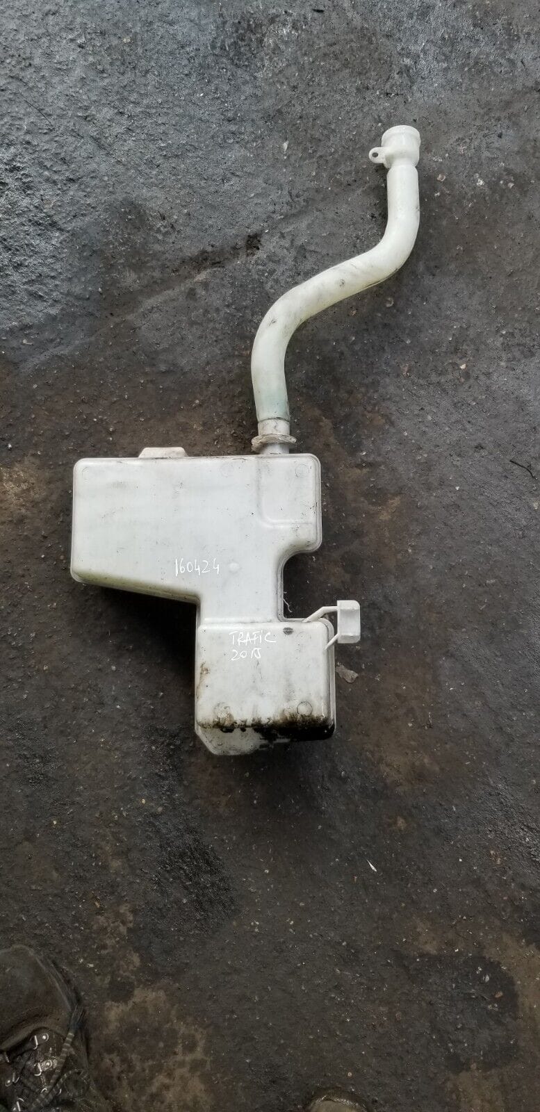 2015 Vauxhall Vivaro RENAULT TRAFIC Washer Bottle 289105241R