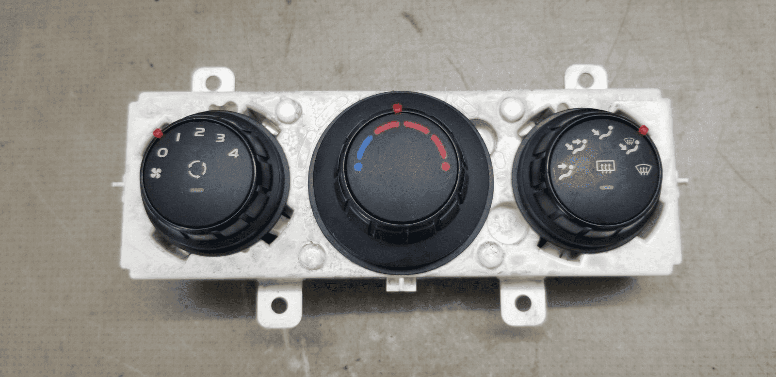 2016 Renault Master heater climate control switch panel 275700007R |O