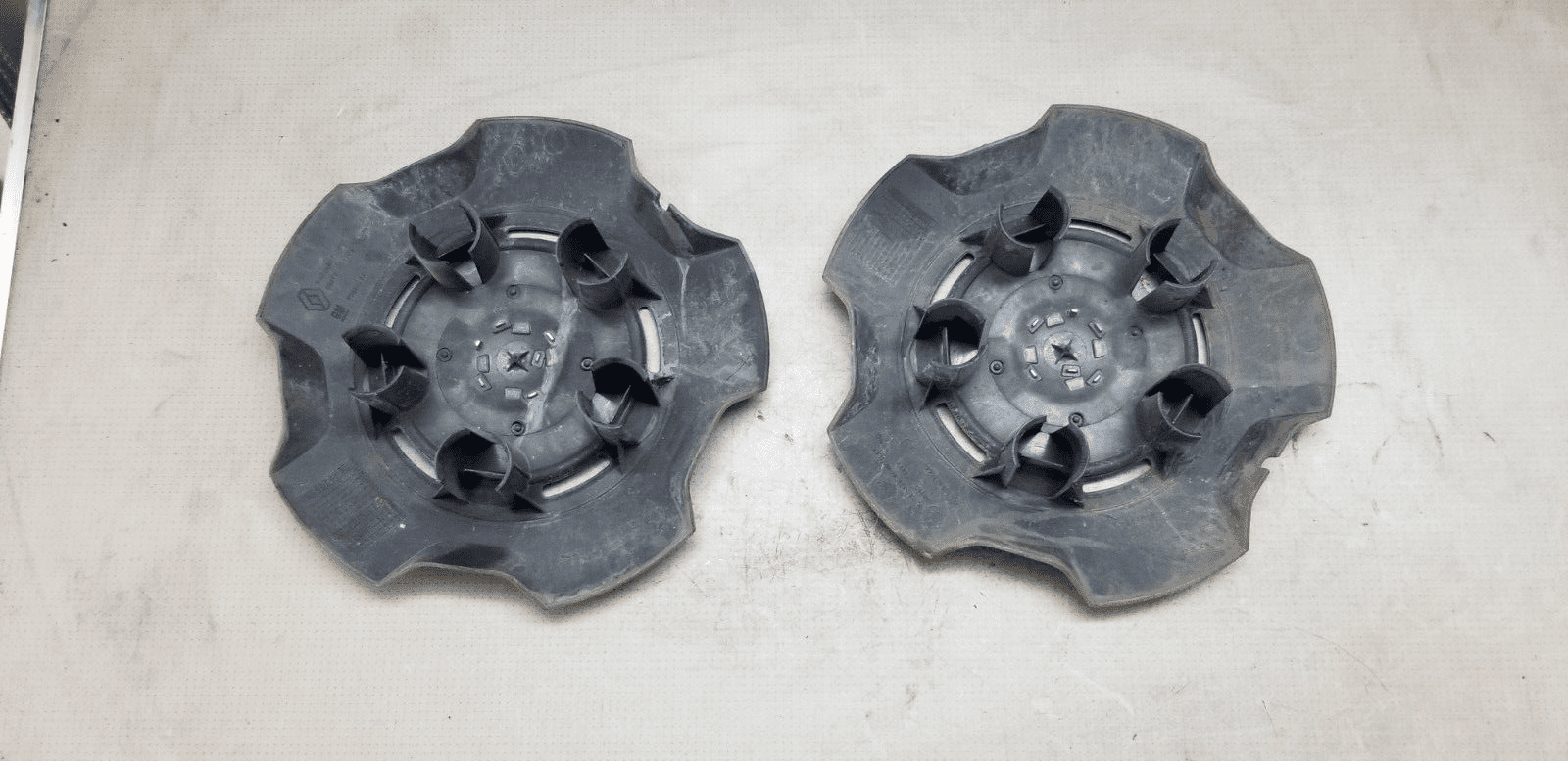 2X Vauxhall Vivaro Wheel Cover Cap 93866156 Mk2 2014-2019 - Image 3