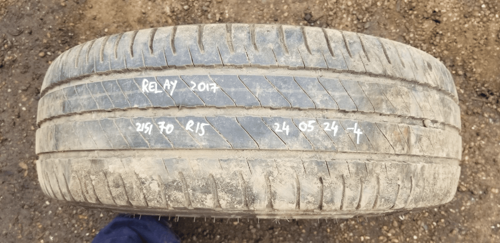 thread view of Citroen Relay Peugeot Boxer Ducato wheel 215/70R15C