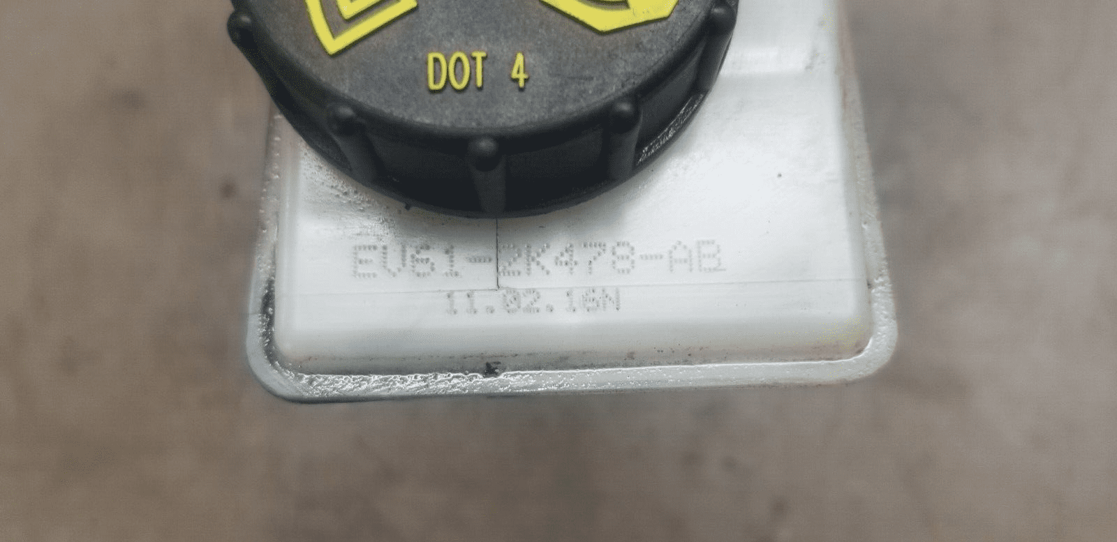 FORD KUGA BRAKE FLUID TANK BOTTLE 2.0 TDCI DIESEL EV61-2K478-AB MK2 2016 - Image 4