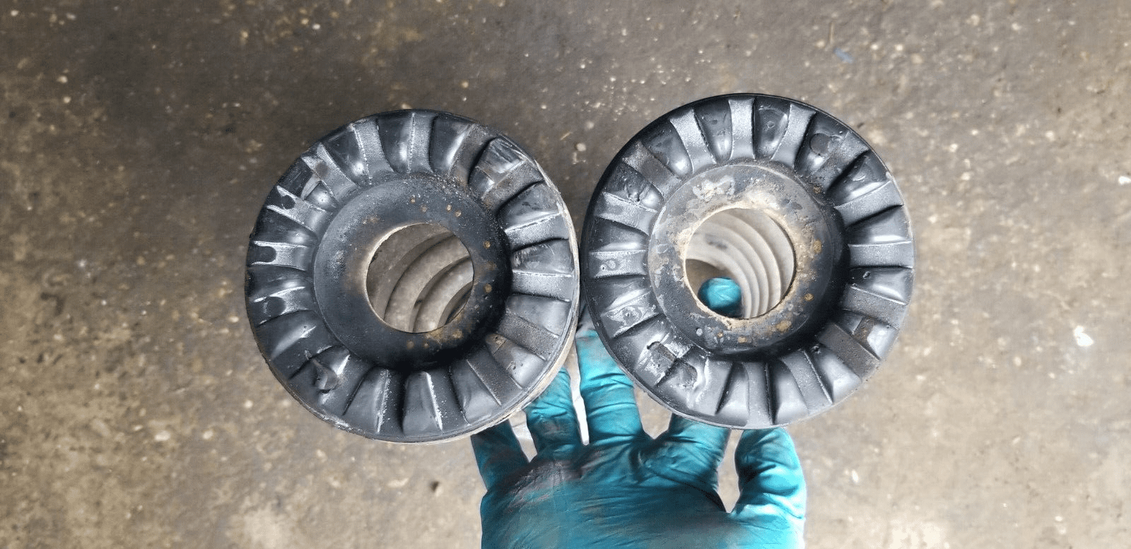 FORD KUGA SUSPENSION COIL SPRING REAR PAIR MK2 2016 - Image 3