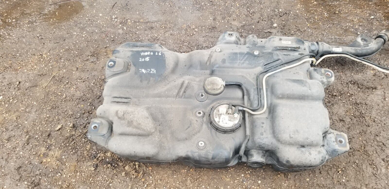 FUEL TANK VAUXHALL VIVARO MK2 (X82) 2015 DIESEL 8201497675