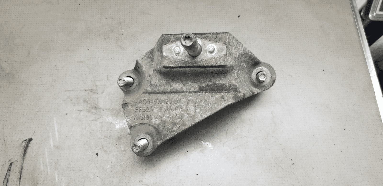 Ford Galaxy Gearbox Mount AG91-7M125-DA