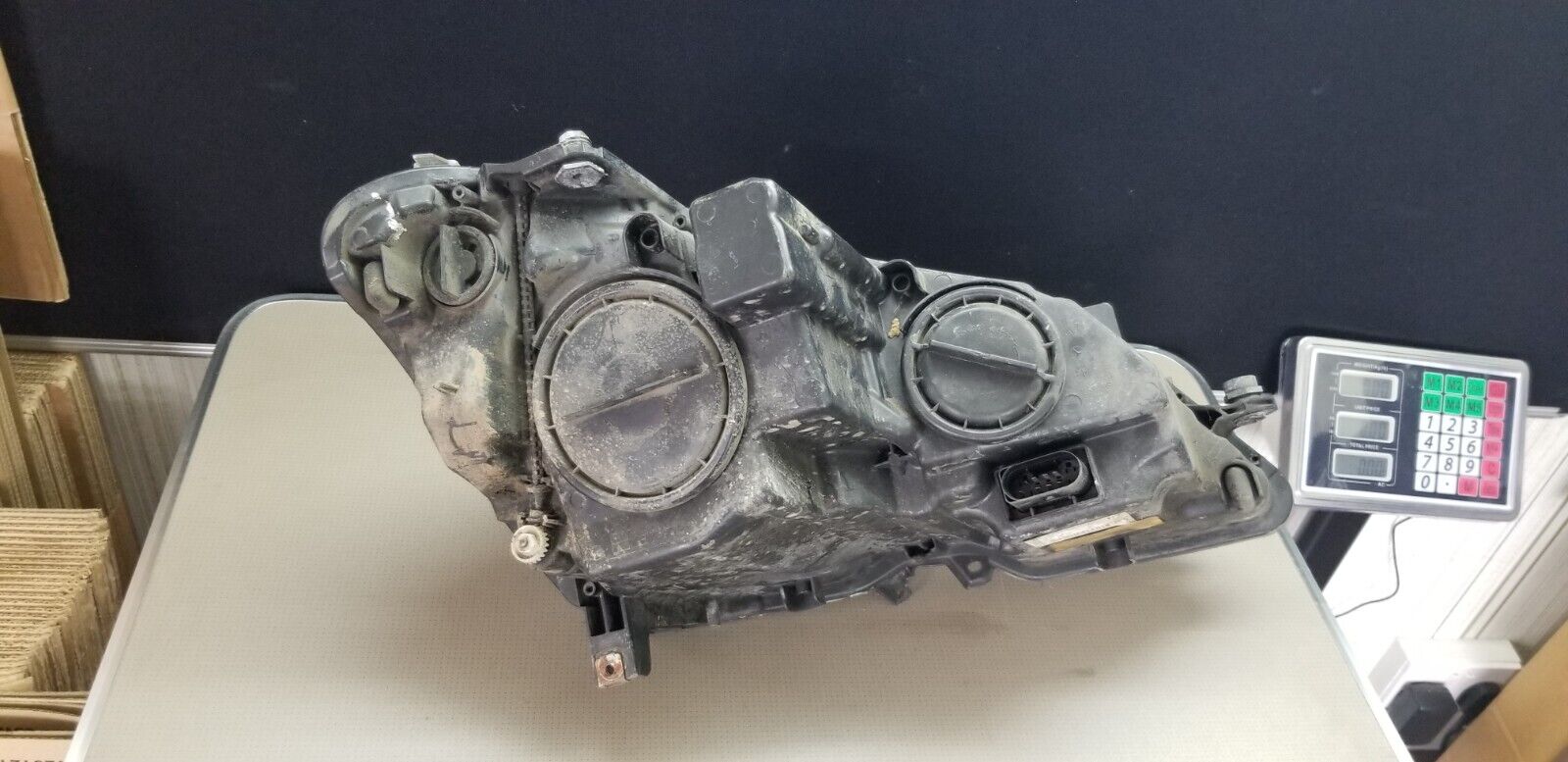 Rear connector and mounting points of Mercedes W212 headlight