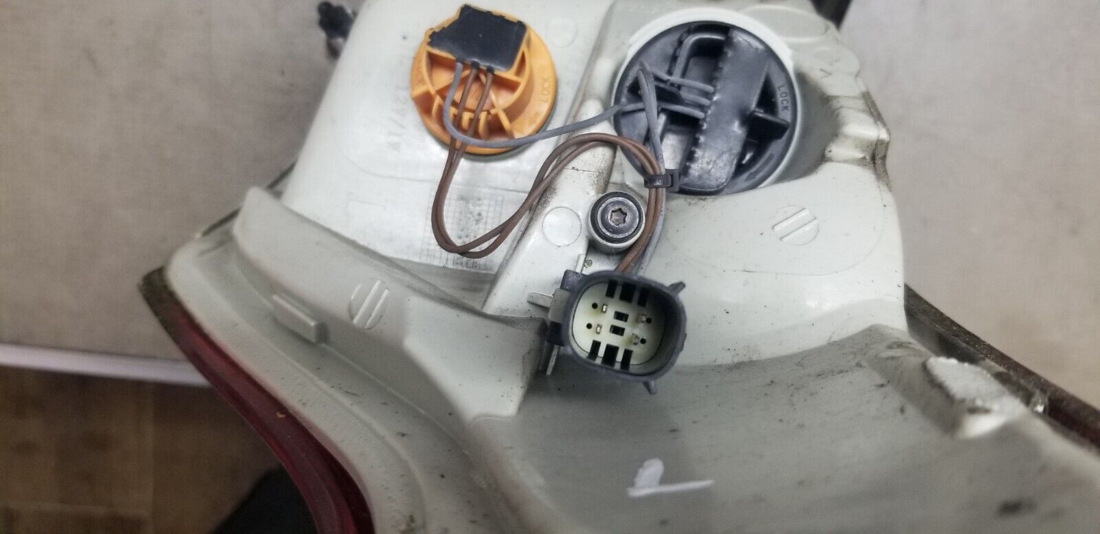 Ford Kuga Passenger Tail Light Lamp Left Hatchback 2012-2019 - Image 7