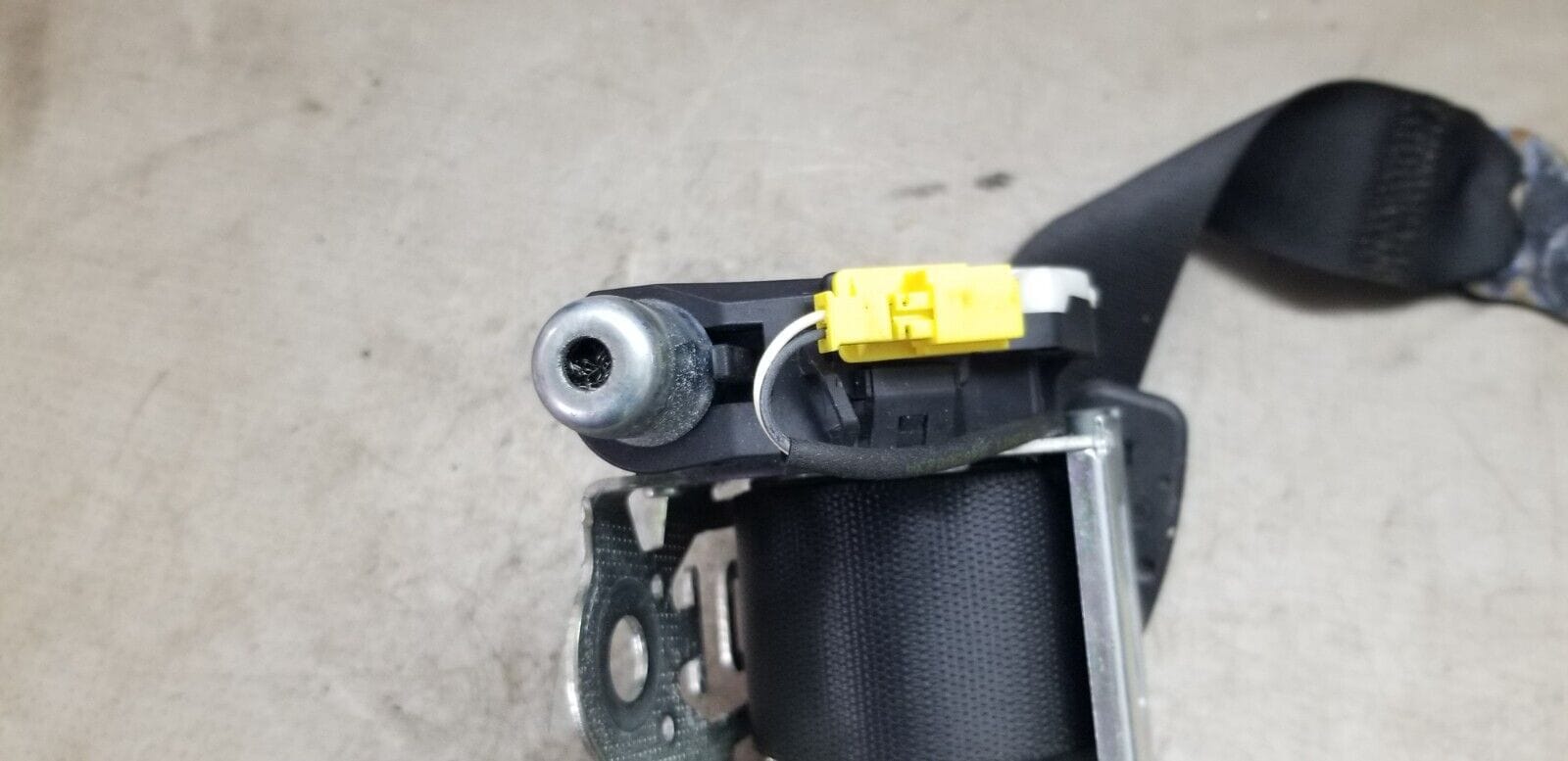 MERCEDES-BENZ C CLASS W204 2011 REAR SEAT BELT RIGHT DRIVER SIDE A2048608285 - Image 6