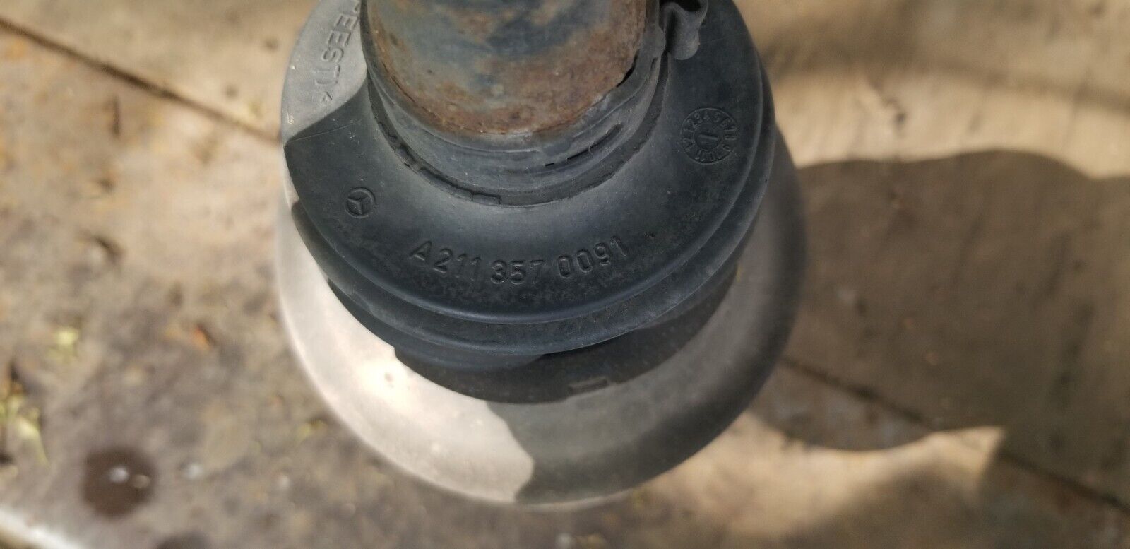 Mercedes Benz E220 Se Bluetec Auto W212 Rear Left Drive Shaft 2015 - Image 3