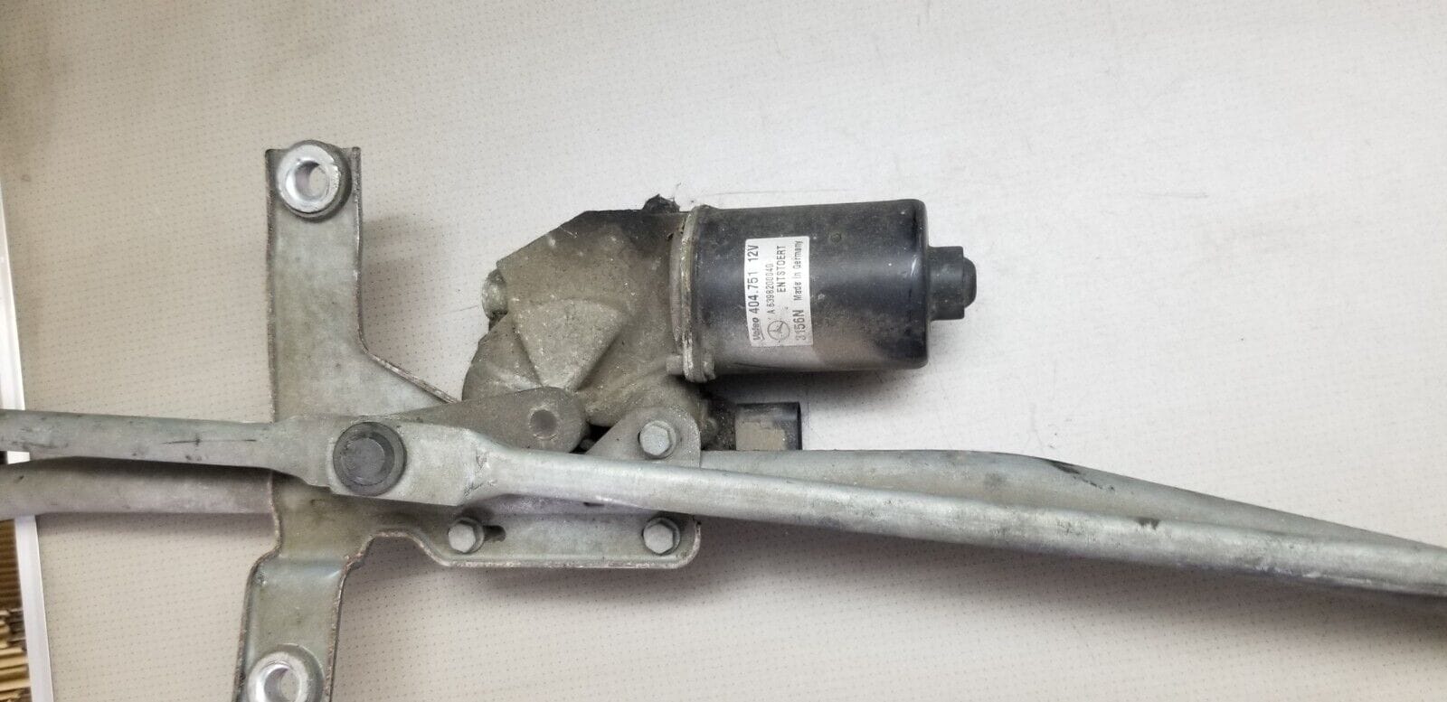 MERCEDES BENZ VITO A6398200040 FRONT WIPER ENGINE - Image 3