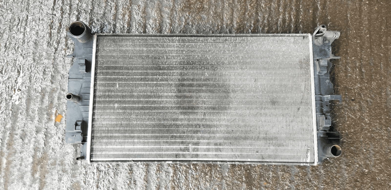 MERCEDES BENZ W906 SPRINTER WATER RADIATOR A9065000002 - Image 6