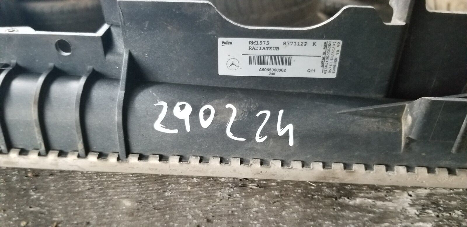 MERCEDES BENZ W906 SPRINTER WATER RADIATOR A9065000002 - Image 8